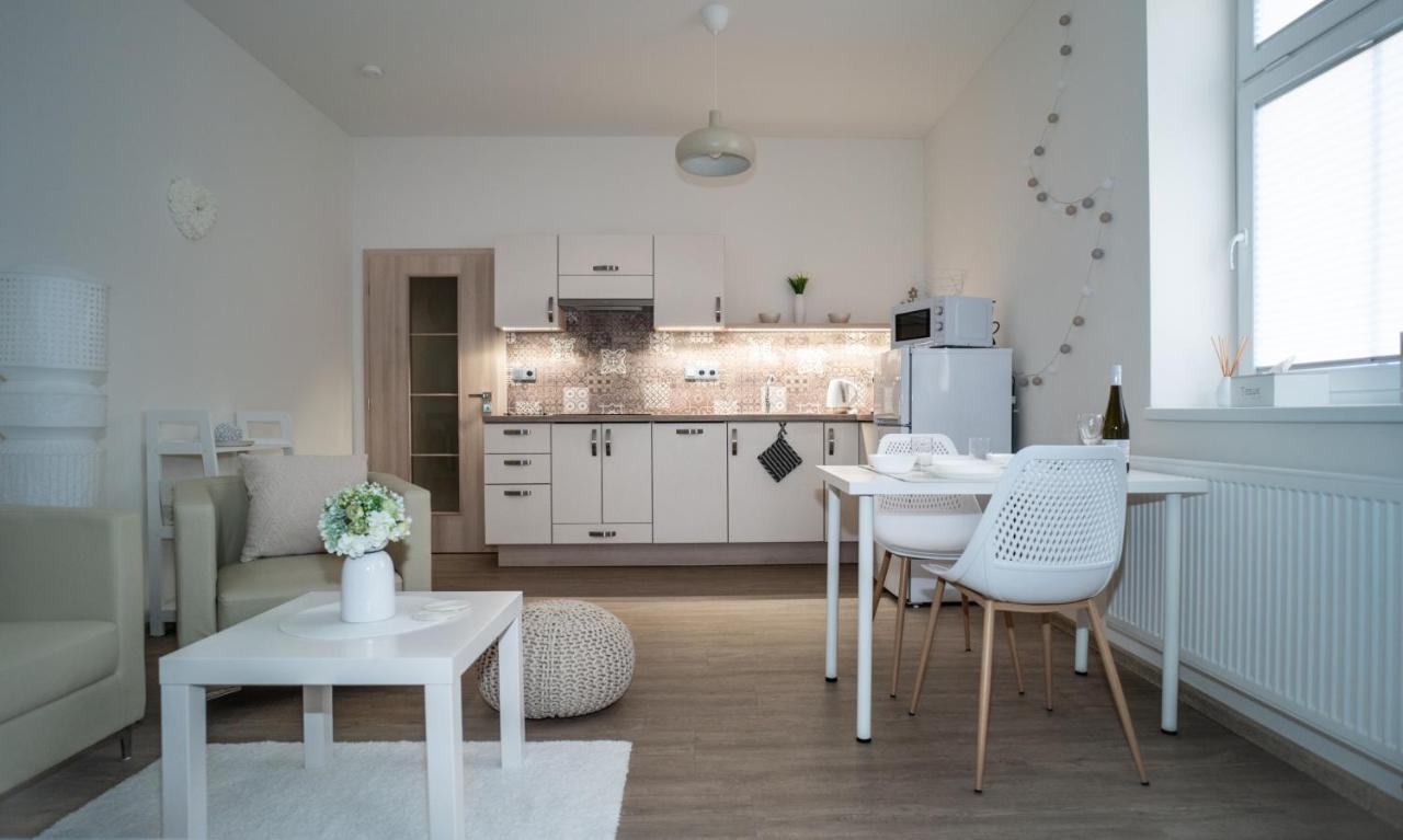 Apartmanovy Dum Sklipek Trutnov Eksteriør billede